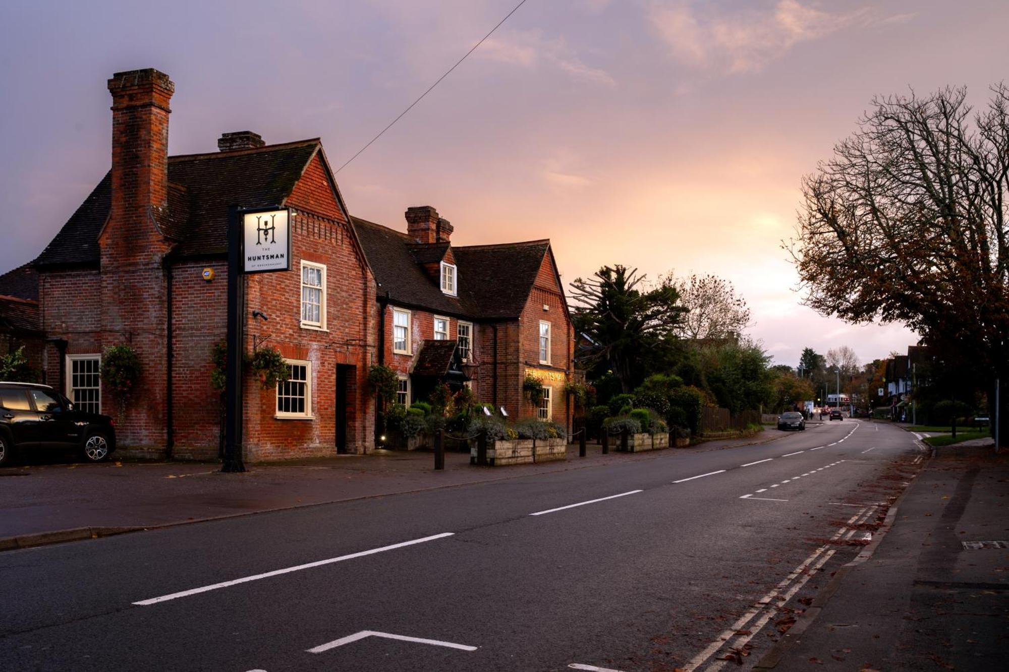 The Huntsman Of Brockenhurst Exterior photo